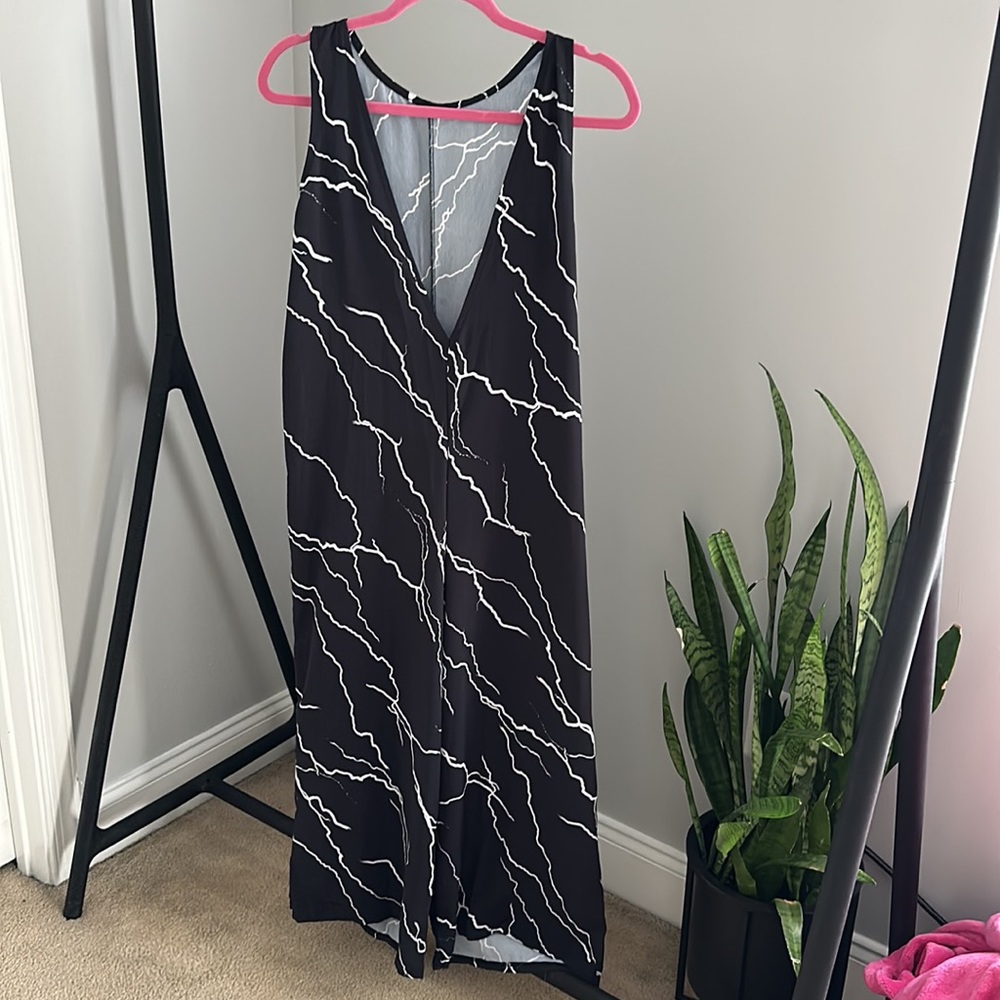 ASOS Another Reason Black Relaxed Wide Leg Jumpsuit in Lightning Print Size 4